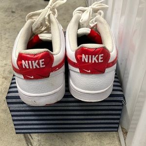 Red/white Nikes